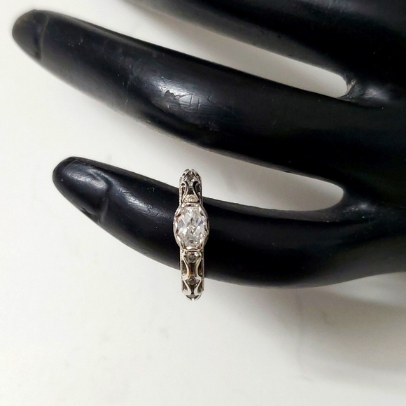 Sterling Silver 925 East-West Solitaire Ring - Picture 3 of 7